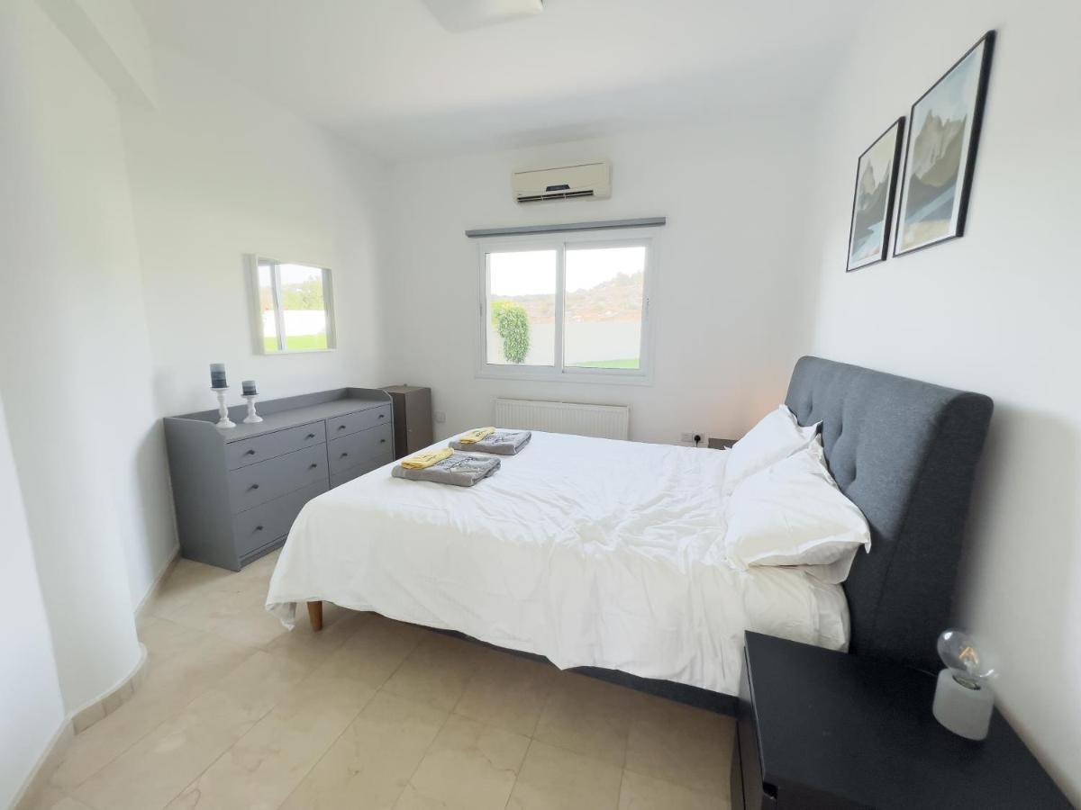 Grand Villa Lynn Seaview Ayia Napa Exterior photo