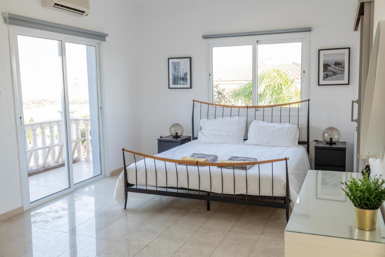 Grand Villa Lynn Seaview Ayia Napa Exterior photo