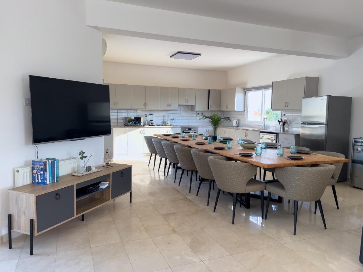 Grand Villa Lynn Seaview Ayia Napa Exterior photo
