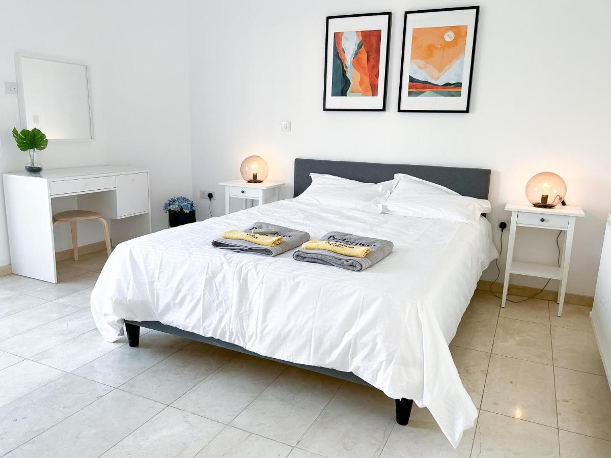 Grand Villa Lynn Seaview Ayia Napa Exterior photo