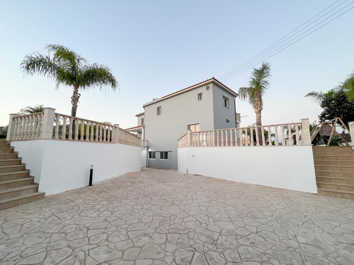 Grand Villa Lynn Seaview Ayia Napa Exterior photo