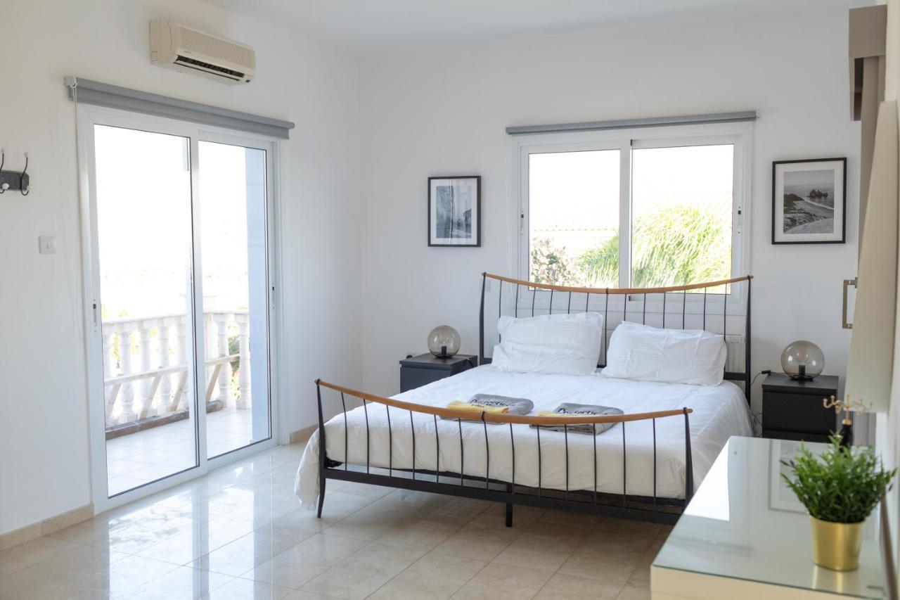 Grand Villa Lynn Seaview Ayia Napa Exterior photo