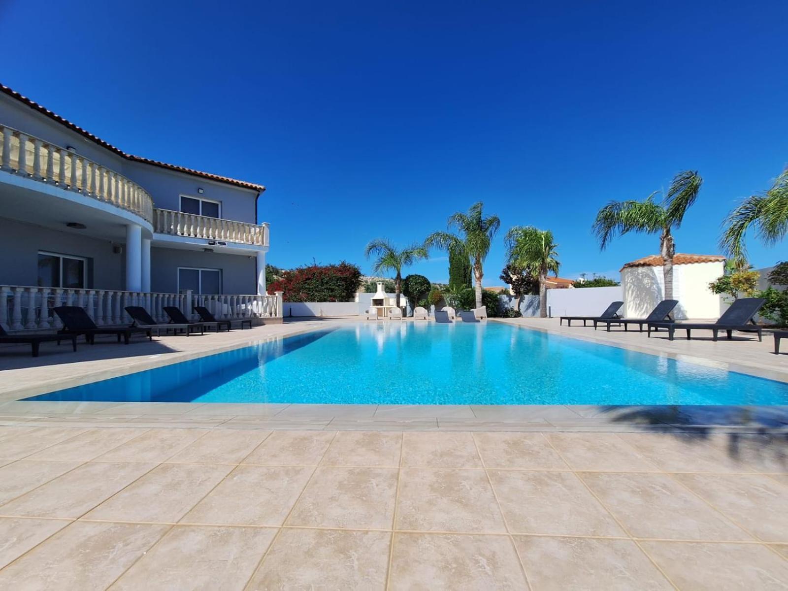 Grand Villa Lynn Seaview Ayia Napa Exterior photo